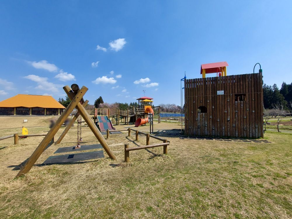 風車村ー遊具１