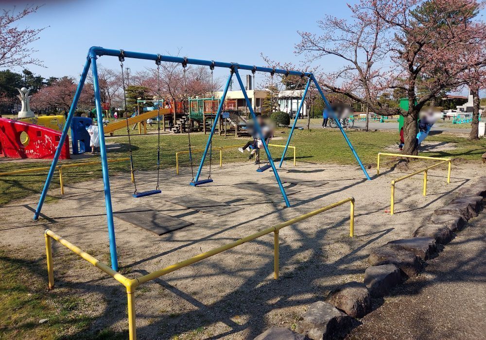 八幡公園ー遊具２