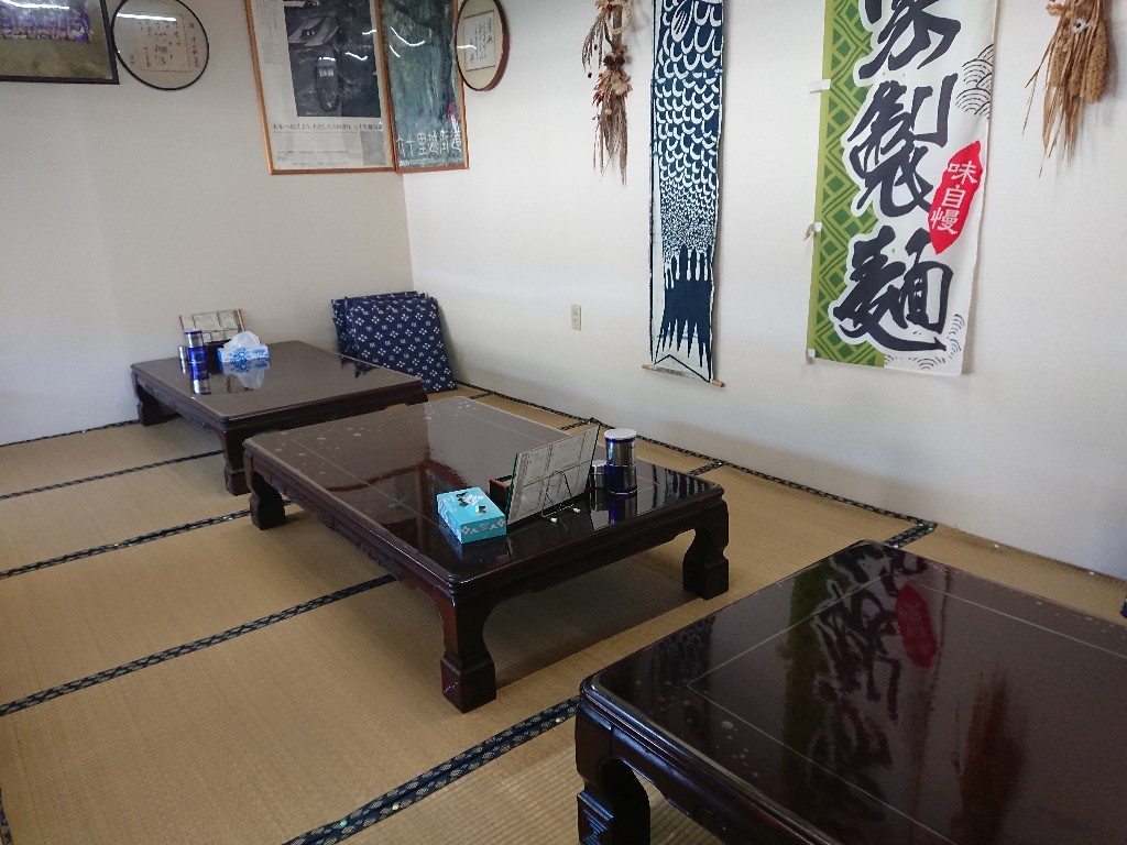 月山軒 (8) 店内