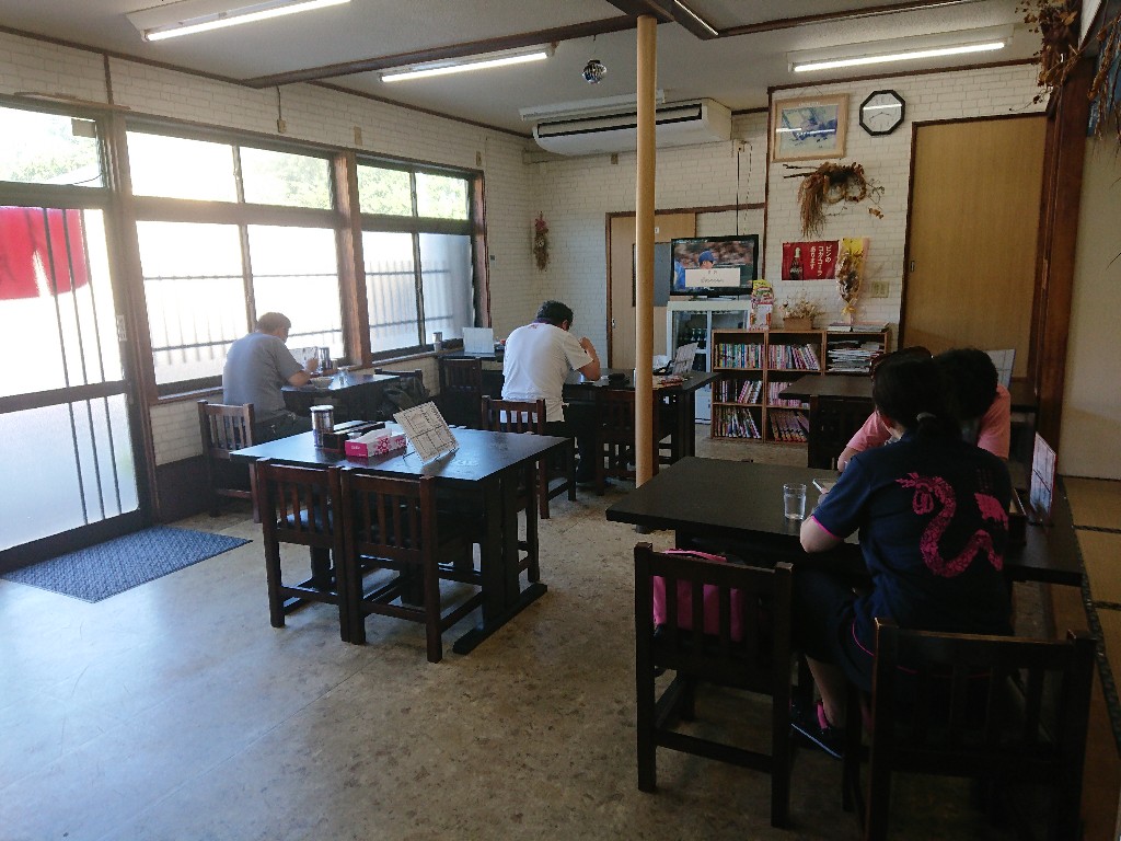 月山軒 (9) 店内