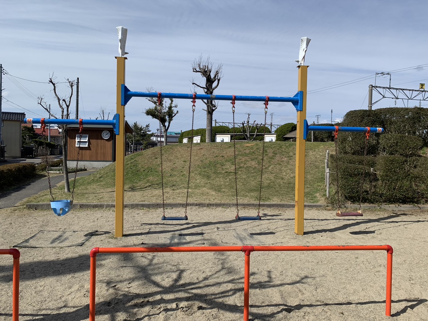 ふれあいひまわり広場　遊具1