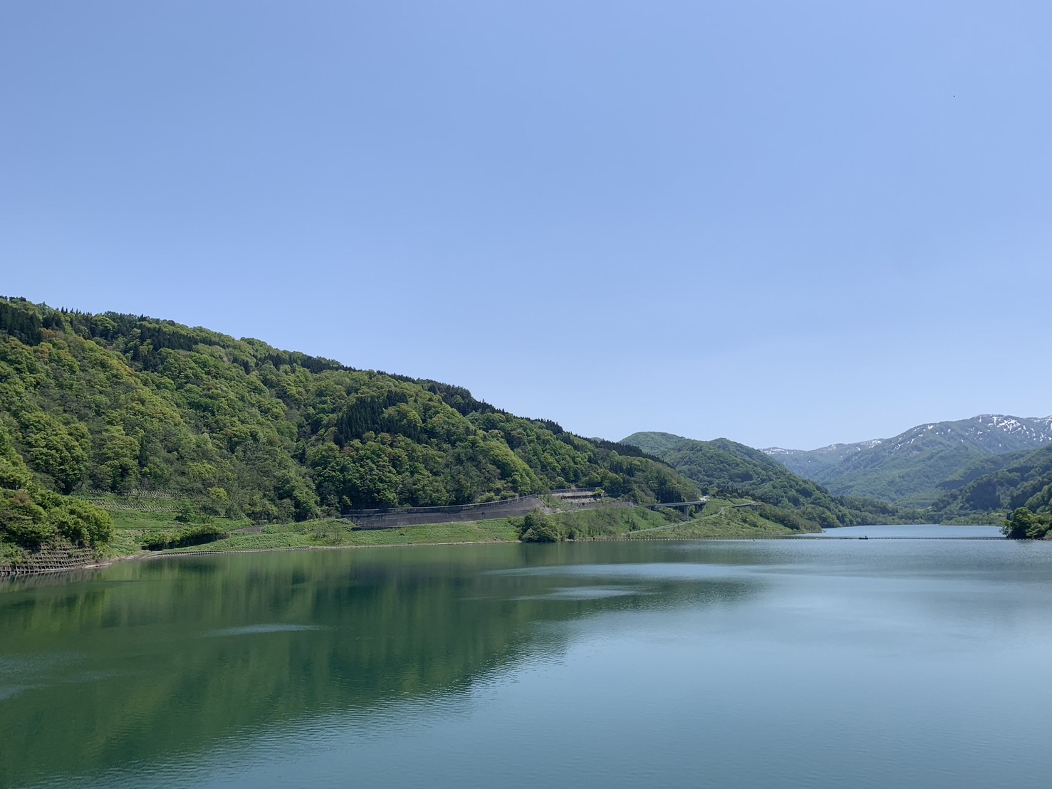 あさひ月山湖