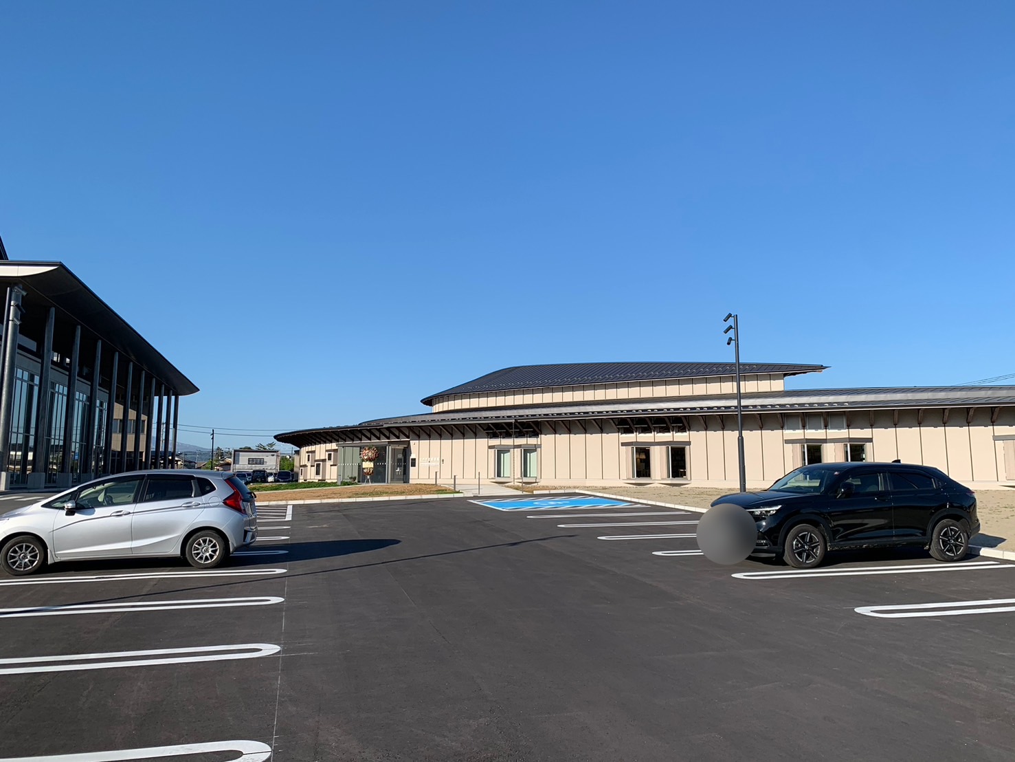 庄内町立図書館 駐車場