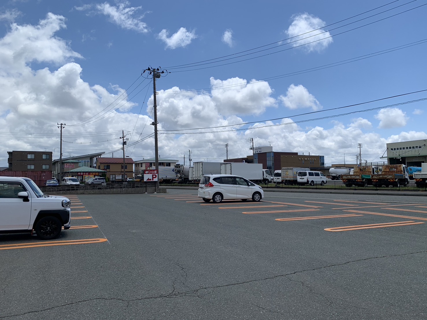 しゃぶ葉 駐車場