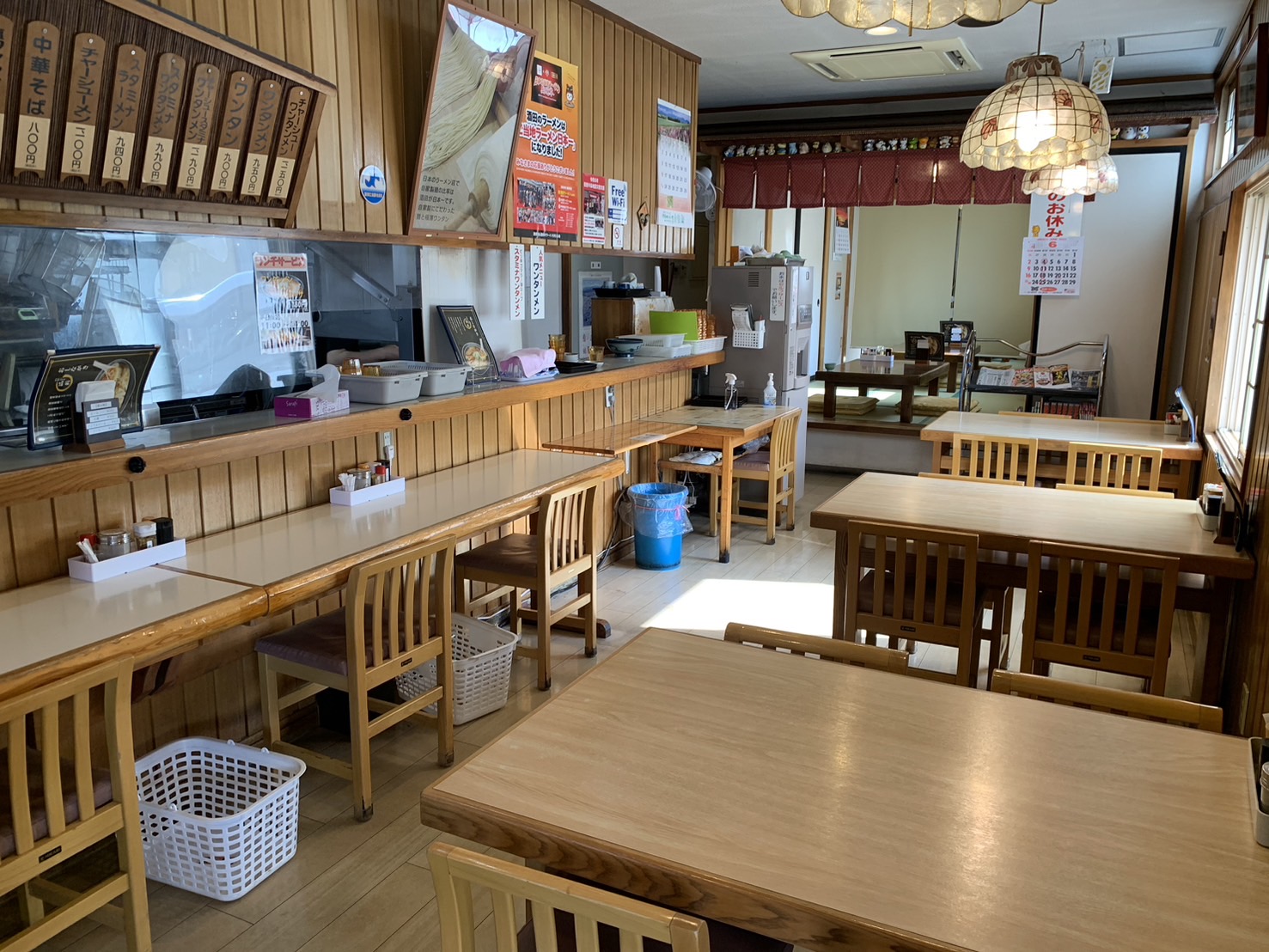 満月　酒田ラーメン　店内③
