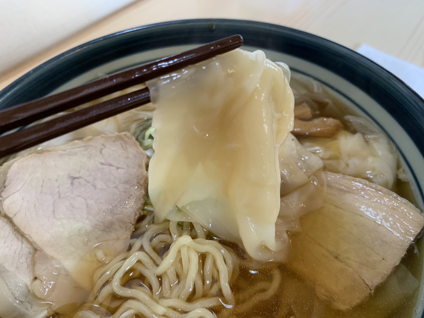 満月　酒田ラーメン　ワンタンメン