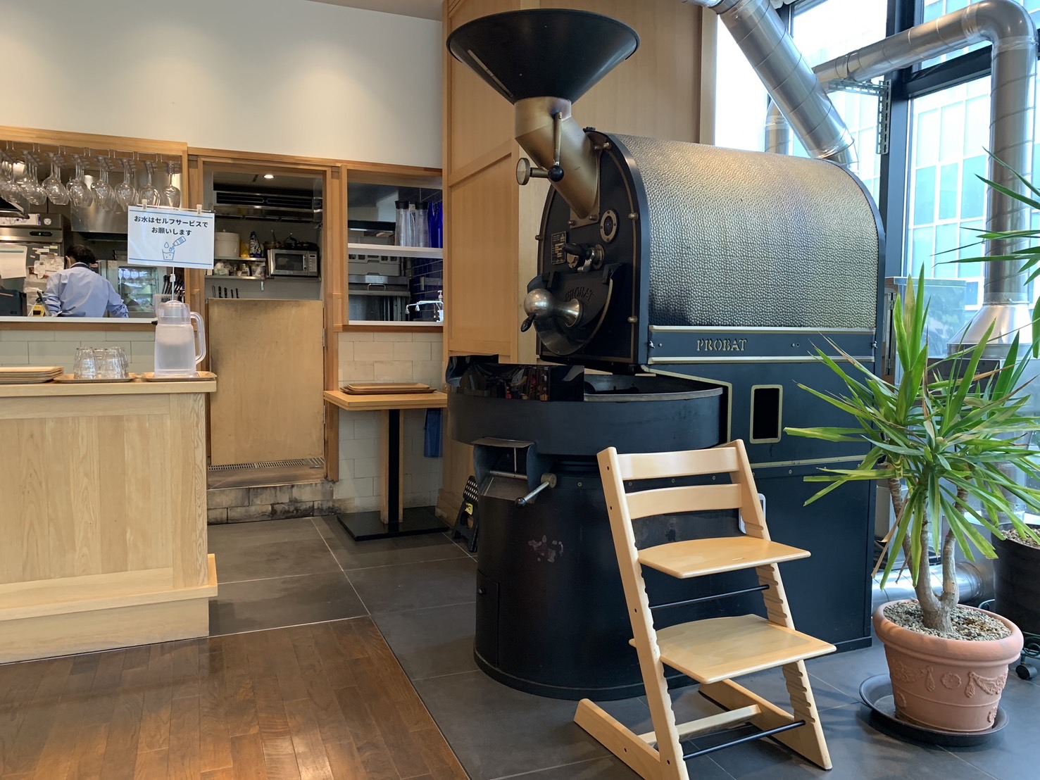 カフェスタジオサンク　店内①