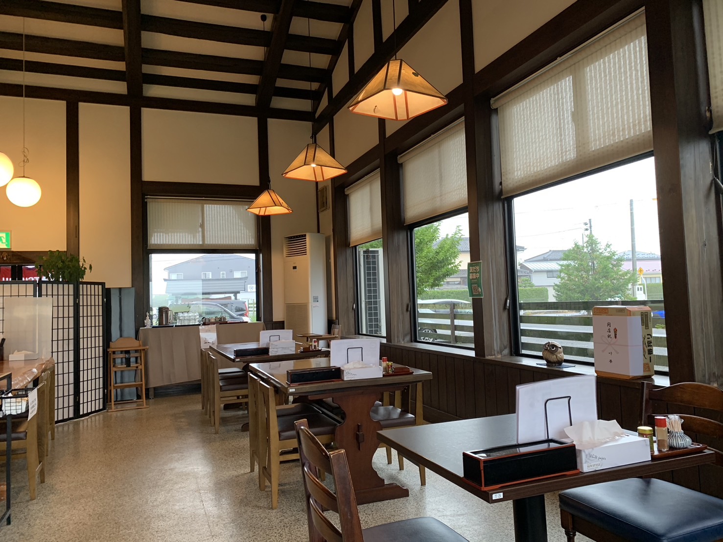 TSUMUGI café つむぎカフェ　店内
