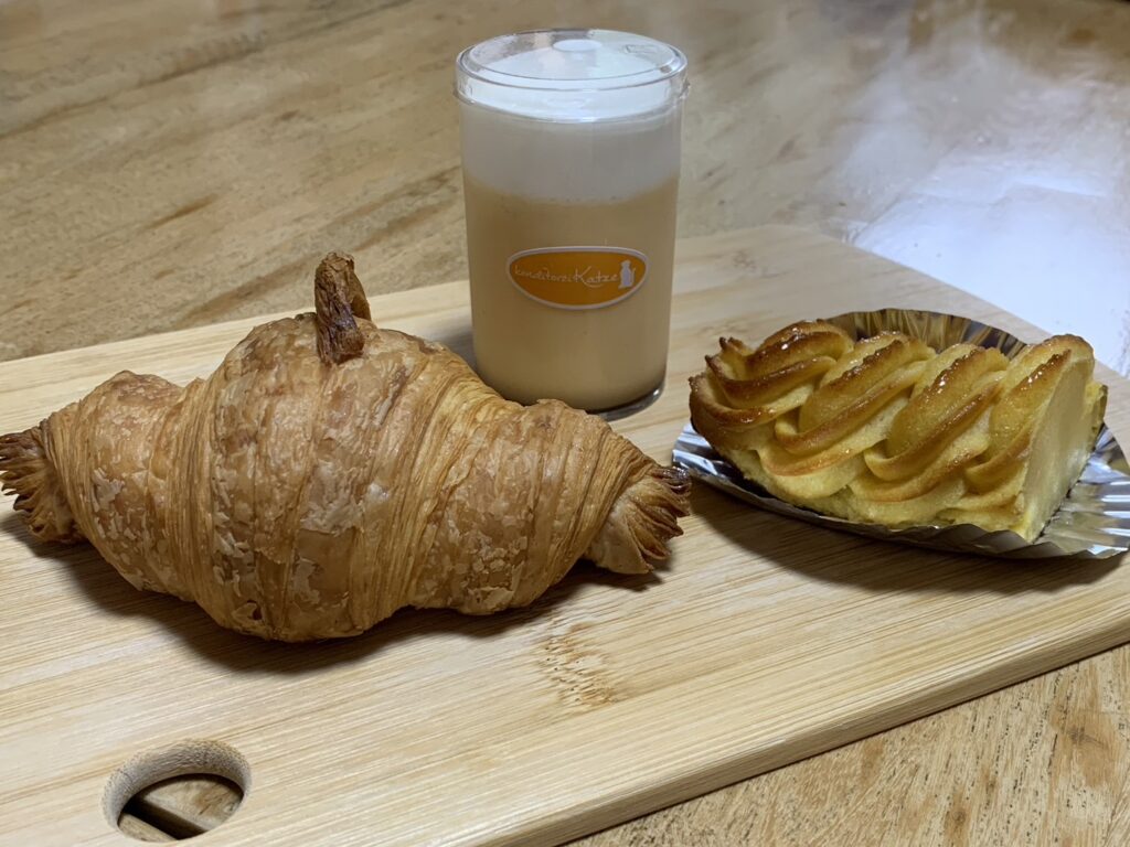 GÂTEAUX 約4年間分まとめて2019.10号〜2023.10号まで こんな学歴厨にも誕生日祝ってくれる人がいました。 ありがとう、編集