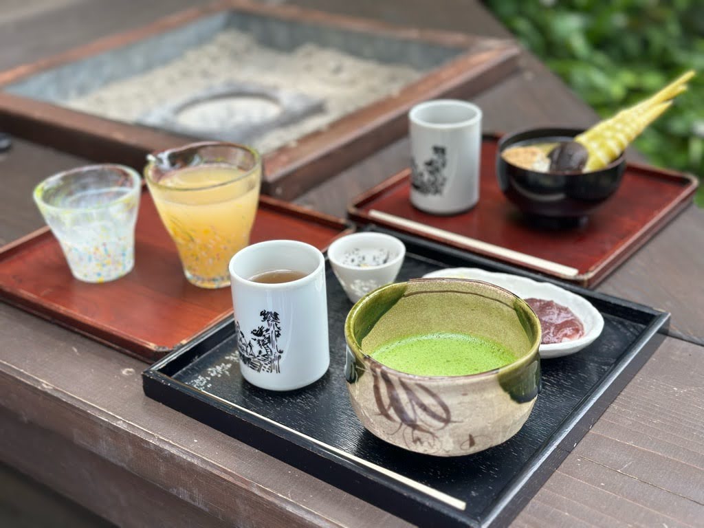 【山形茶屋レポ】二の坂茶屋（鶴岡市）｜絶景と力餅に癒される天空の茶屋